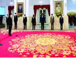 Presiden Jokowi Lantik Gubernur lemhanas dan Kepala Badan Pangan Nasional