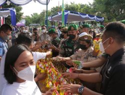 Sambut Lebaran, Kodam IX/Udayana Bantu Ringankan Kebutuhan Pokok melalui Pasar Murah