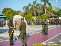 Danrem 162/WB Pimpin Ziarah Rombongan Dalam Rangka HUT ke 65 Kodam IX/Udayana