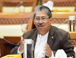 Komisi VII FPKS: Penggunaan Aplikasi untuk Beli Minyak Goreng Menyusahkan Rakyat