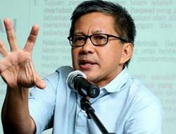 Rocky Gerung: Langkah Jokowi Angkat Menteri dari PAN Bentuk Kejeniusan Sang Presiden