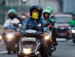 Polri Himbau Tak Pakai Sandal Jepit Saat Mengendarai Sepeda Motor