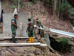 Musim Kemarau Panjang di TTS, Koramil Kota SoE Lanjutkan Pembangunan Pompa Hidram Pertanian