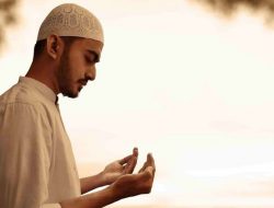 7 Adab dan Sunnah di Hari Jumat yang Wajib Muslim Tahu