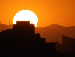 Apa itu Titik Balik Matahari? Fenomena Astronomi yang Bakal Terjadi Besok