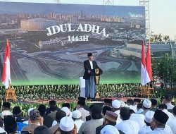 Ribuan Warga Laksanakan Salat Idul Adha di Jakarta International Stadium