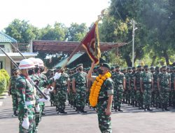 Kembali Dari Satgas Apter di Papua, 5 Prajurit Terbaik Yonif Raider 900/SBW Disambut Dengan Tradisi Satuan