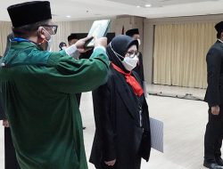 KPK Lantik 7 Pegawai Baru untuk Jabatan Pengadaan Barang dan Dokter