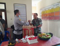 Koramil 04 Berikan Ucapan HUT Bhayangkara ke Polsek Kintamani