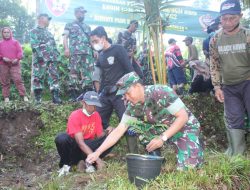 Dandim 1626/Bangli Ajak Masyarakat Jaga Kelestarian Alam Dengan Menanam Pohon