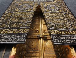 Kiswah Kakbah di Masjidil Haram akan Diganti Menjelang Tahun Baru Islam pada Sabtu Mendatang