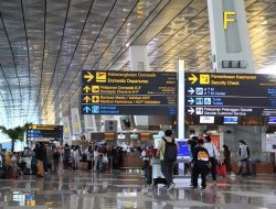 Mulai Hari Ini Penumpang Penerbangan Domestik Tidak Perlu Tes Covid-19 Jika Sudah Booster