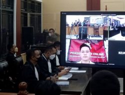 Sidang Perdana, Indra Kenz Didakwa Pasal Berlapis Terkait Investasi Bodong