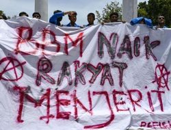 Ribuan Polisi di Jakarta Berjaga di Tiga Titik Demo Penolakan Kenaikan BBM Hari Ini