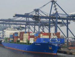 Neraca Dagang RI Surplus 28 Bulan Berturut-turut, Per Agustus 2022 Tercatat USD 5,76M