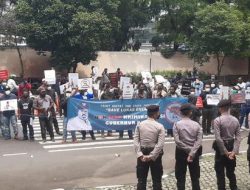 Geruduk KPK, Puluhan Warga Papua Tuntut Hentikan Penyidikan Kasus Korupsi Lukas Enembe