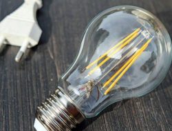 Harga Energi Meroket Bikin Warga Inggris Rela Tak Makan Demi Bayar Listrik