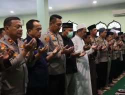 Doakan Korban Kanjuruhan, Polres Metro Tangerang Kota Menggelar Shalat Ghaib