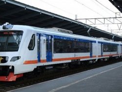 Pria Paruh Baya Tewas Tertabrak Commuter Line di Perlintasan Cengkareng