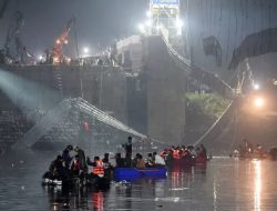 9 Orang Karyawan Perusahaan di India Ditangkap Terkait Jembatan Ambruk yang Tewaskan 141 Orang