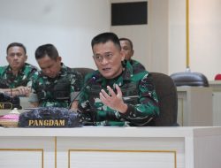 Laksanakan Tugas Sesuai Program dan Tupok TNI AD, Pangdam IX/Udy Gelar Jam Pimpinan