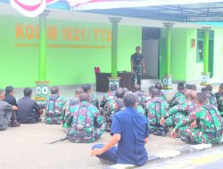 Ingatkan Anggota Tetap Kompak, Dandim 1621/TTS Beri Jam Komandan Perdana