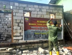 Babinsa Lakukan Pengawasan Melekat Progres Pengerjaan RTLH di Batu Tinggang Loteng