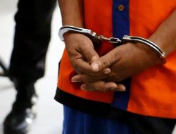 Diduga Korupsi Dana Desa, Kades dan ASN Dinas PU di Jember Ditahan