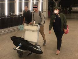 Overstay Sebulan, Pria WNA Kazakhstan Berakhir Dideportasi Imigrasi Denpasar