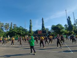 Jumat Sehat, Dodiklatpur Rindam IX/Udy dan Polsek Gerokgak Gelar Olahraga Bersama
