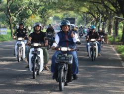 Sosok Kapolres Mojokerto yang Patroli dengan Mengendarai Motor Tua