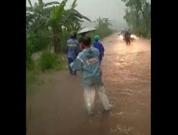2 Tanggul Sungai di Lamongan Jebol Akibat Banjir Bandang, Ratusan Rumah Terendam