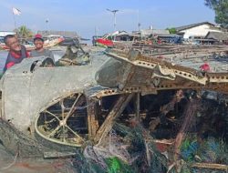 Heboh, Benda Diduga Bangkai Pesawat Perang Dunia II Tersangkut Jaring Nelayan Desa Weru Lamongan