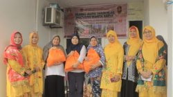 Suasana Charity Shop di perayaan Harlah ke-43 Himpunan Wanita Karya Sumatera Barat. (Dok. Istimewa)