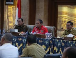 Terima 106 Sertipikat Elektronik dari Kantah, Dr. Nurdin: Wujud Komitmen Bersama untuk Tuntaskan Aset Daerah