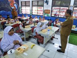 Uji Coba MBG Hari Kedua, Dr. Nurdin: Anak-Anak Antusias dengan Menu Makanan Hingga Minta Tambah