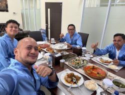 Momen Pertemuan Kedua Pasangan Falso-Fadhlin dengan Syahrudin-Maryono di RSUP Sintanala