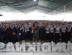 Ribuan Maba Undiknas Menerima Kuliah Umum Pangdam Zamroni