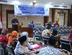 Serahkan SK Pensiun serta Kenaikan Jabatan ASN, Dr. Nurdin: Terus Berprestasi dan Berkontribusi