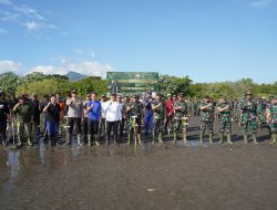 Pangdam Zamroni Pimpin Tanam Mangrove di Teluk Terima
