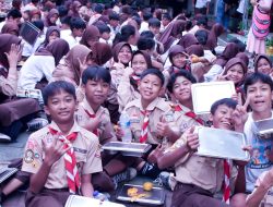 MBG, Pelajar SD dan SMP Wilayah Kelapa Gading Menikmati Mie Sagu Sagolicious
