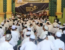 Kapolres Metro Tangerang Kota menghadiri Ngabuburit Bertajuk #Rise And Speak di Ponpes Asshiddiqiah Tangerang