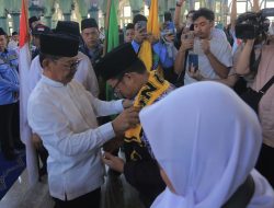 Wali dan Wakil Wali Kota, Dampingi Wagub Lepas 393 Calhaj Kota Tangerang 