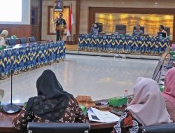 Buka Sosialisasi SKM, Maryono: Keep Smile for Public Services
