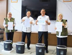 Badan Kesbangpol Musnahkan 123 Arsip Kadaluwarsa