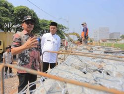 Sachrudin Respon Keluhan Warga, Tata Kabel Semrawut dan Perkuat Turap