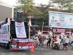 Kebijakan Pajak Picu Gejolak, Bupati Pati Dikepung Demonstran