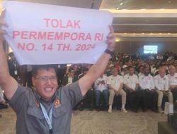 Spanduk “Tolak Permenpora 14/2024” Warnai Rapat Kerja Indonesia Sport Synergy Summit