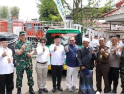 AXA Insurance Serahkan Ambulans untuk Baznas Sukabumi, Pemkab Apresiasi Dukungan