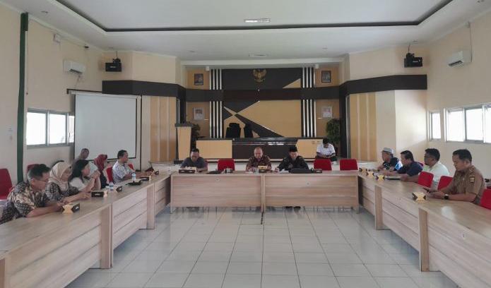 DPRD Sukabumi Mediasi Warga Cikidang dan Perusahaan Soal Hak Kepemilikan Lahan
